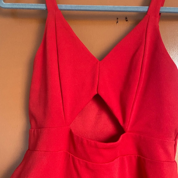 Style Rack Red Ruffled Sundress for Cocktail - Picture 2 of 6